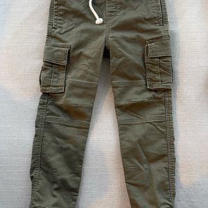 H&M size 5-6Y green cargo pants